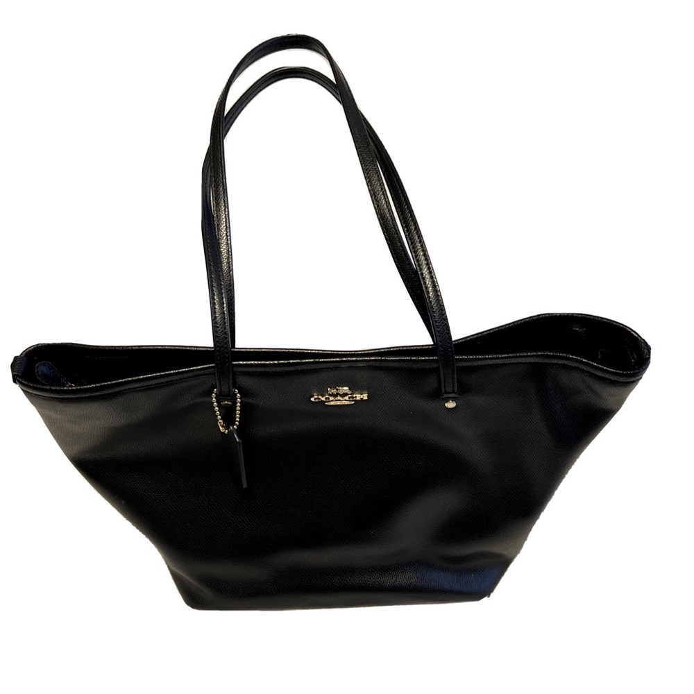 Coach Bag. Shoulder pocketbook. Large with Zipper.